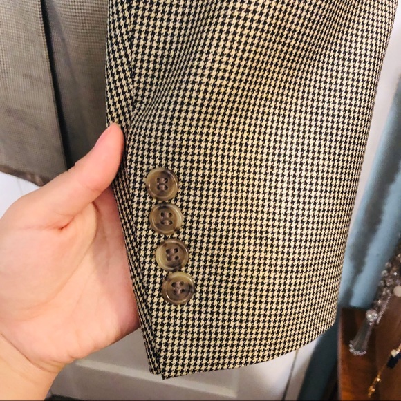 Men’s Brooks Brothers Checkered Beige Blazer - Picture 6 of 8